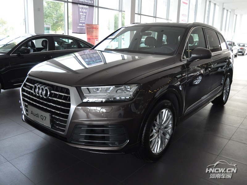 2016款 进口奥迪 Q7 外观